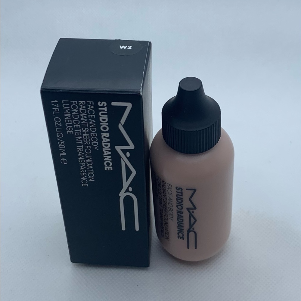 M•A•C STUDIO RADIANCE FACE AND BODY RADIANT SHEER FOUNDATION~W2.  50ml